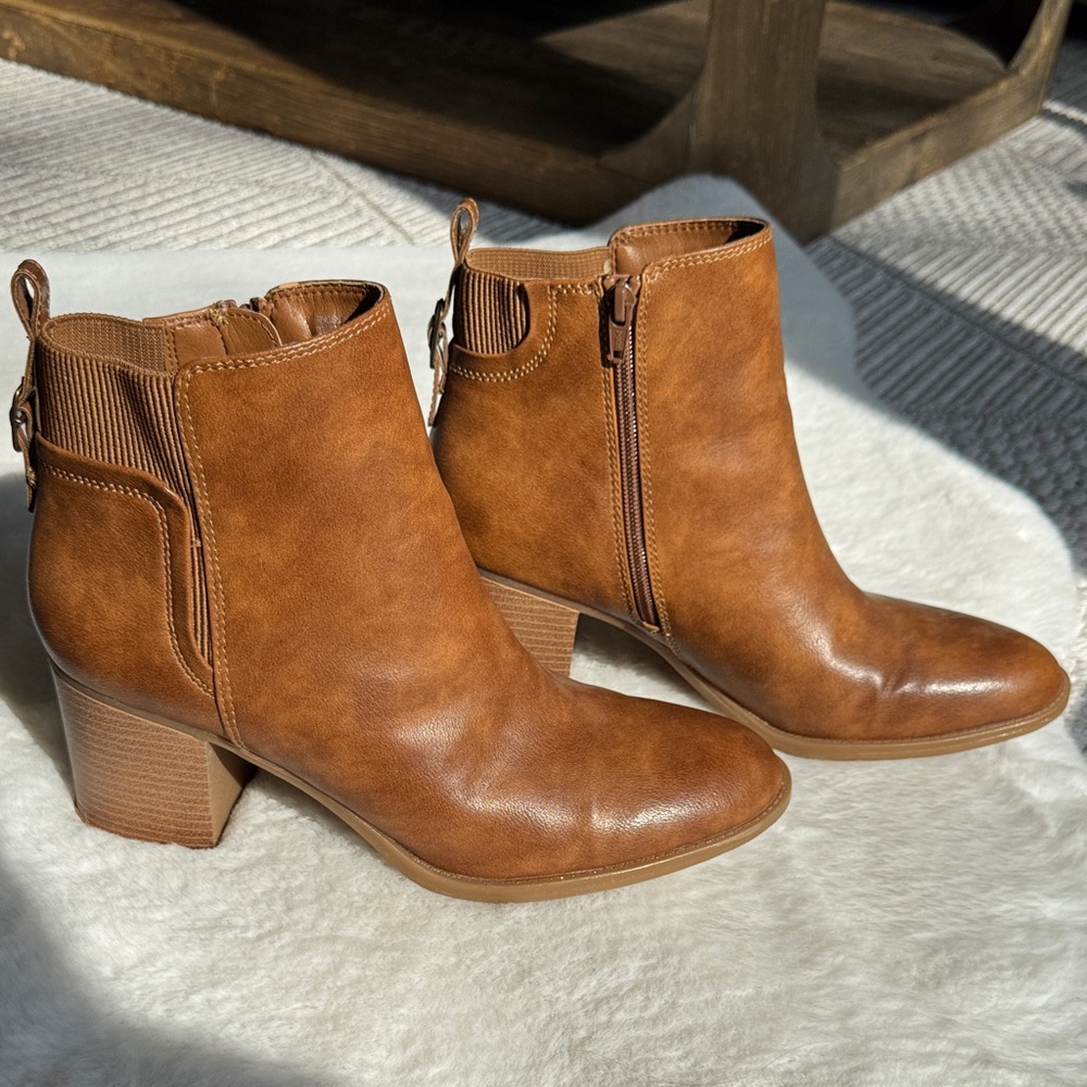BareTraps Tan Ankle Booties